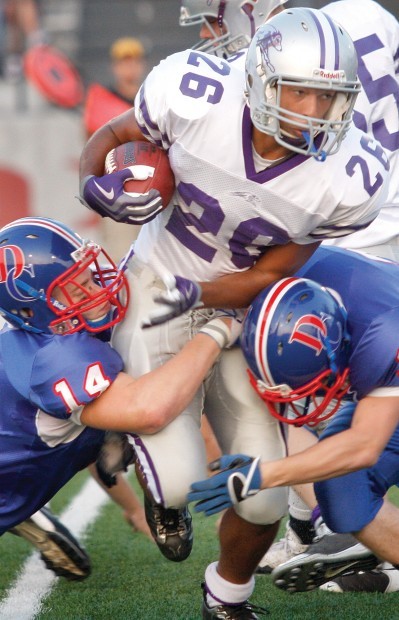 HIGH_SCHOOL_FOOTBALL_CC_02_00007999A